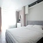 Apartment Old *