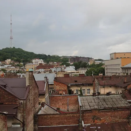 біля опери * Lviv