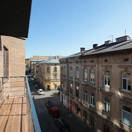 біля опери Apartment